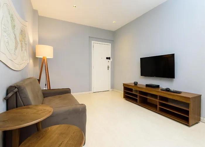 Apartamento Em Ipanema Com Garagem | Bt 82/208 Rio de Janeiro